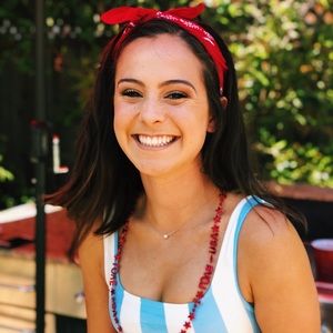 Meet your Posher, Jade